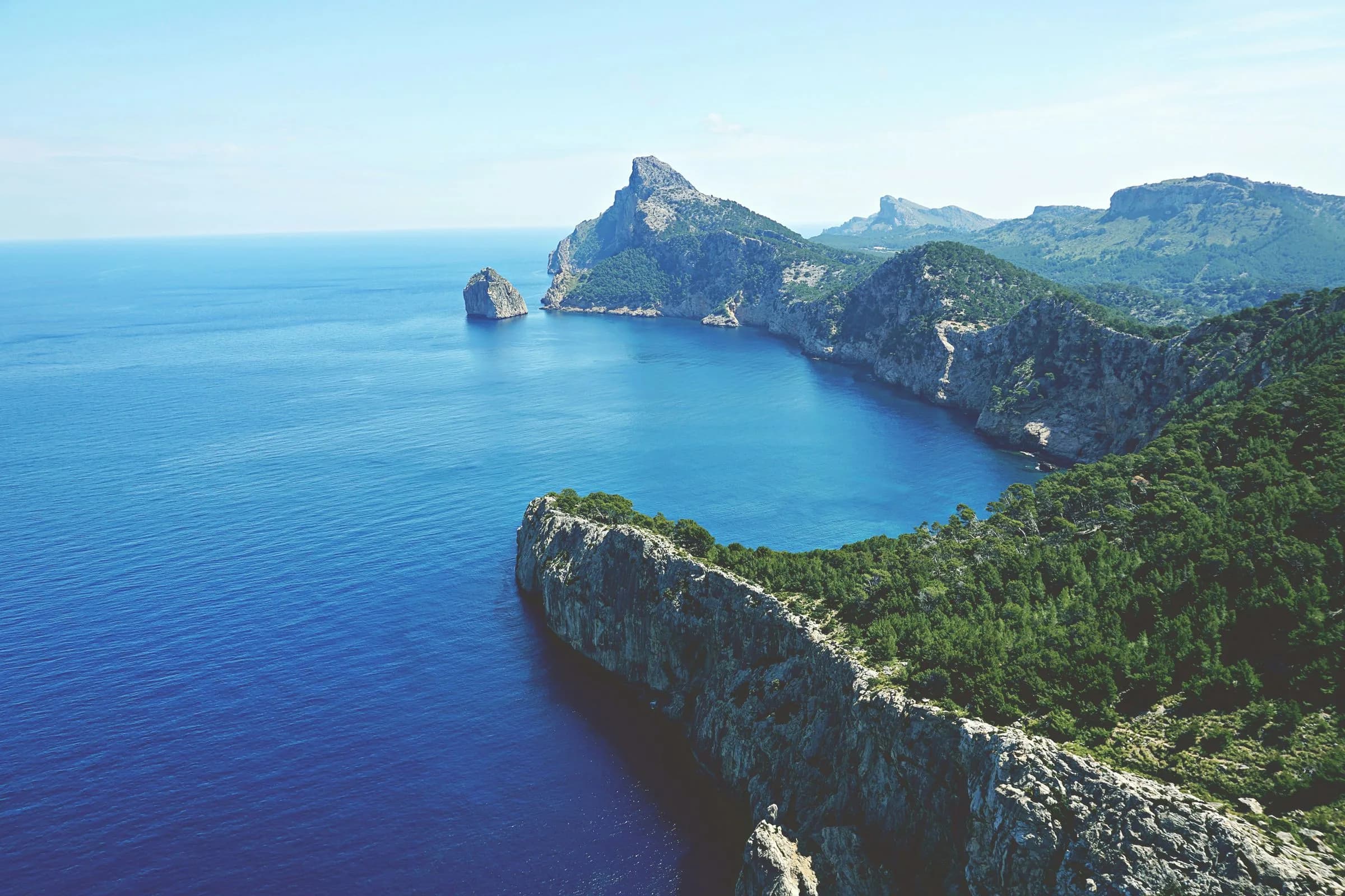 Yacht cruising along Mallorca’s coastline